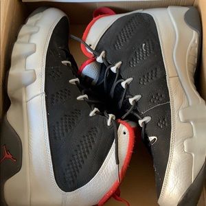 Air Jordan retro 9 black /red